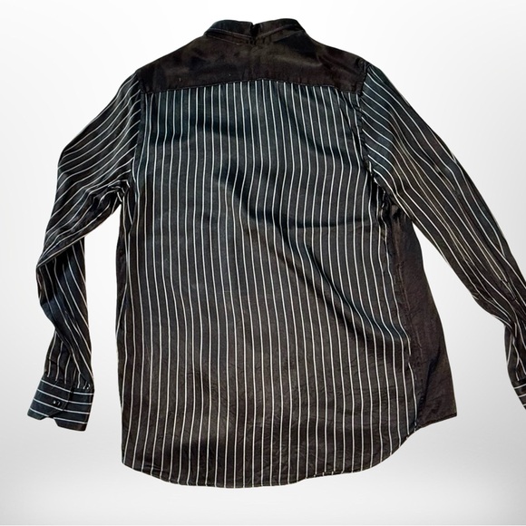 Zara Black and Cream Striped Men's Shirt - Picture 2 of 3